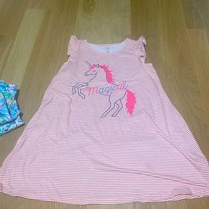 Gap Kids girls size 10 unicorn nightgown.